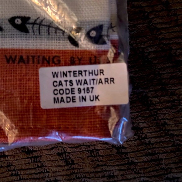 New Ulster Weavers Cats Galore Linen Tea Towel Set w/Fish Bone Decorative Border - Picture 11 of 11